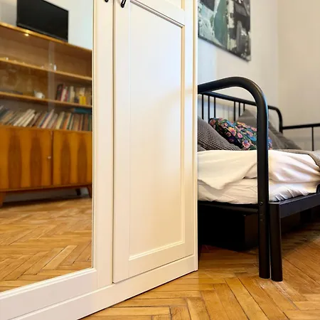 Al-dom Stary Park Apartman *